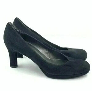 Stuart Weitzman heels 7 black suede platforms dark